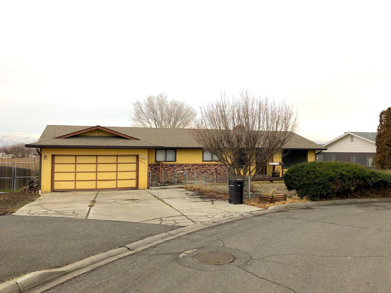 7002 Lindgren Dr - Photo 1