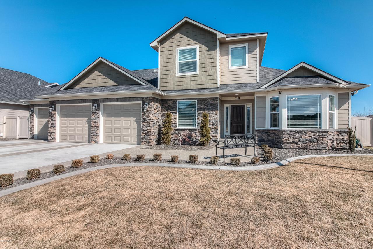2111 Diamond Way - Photo 1