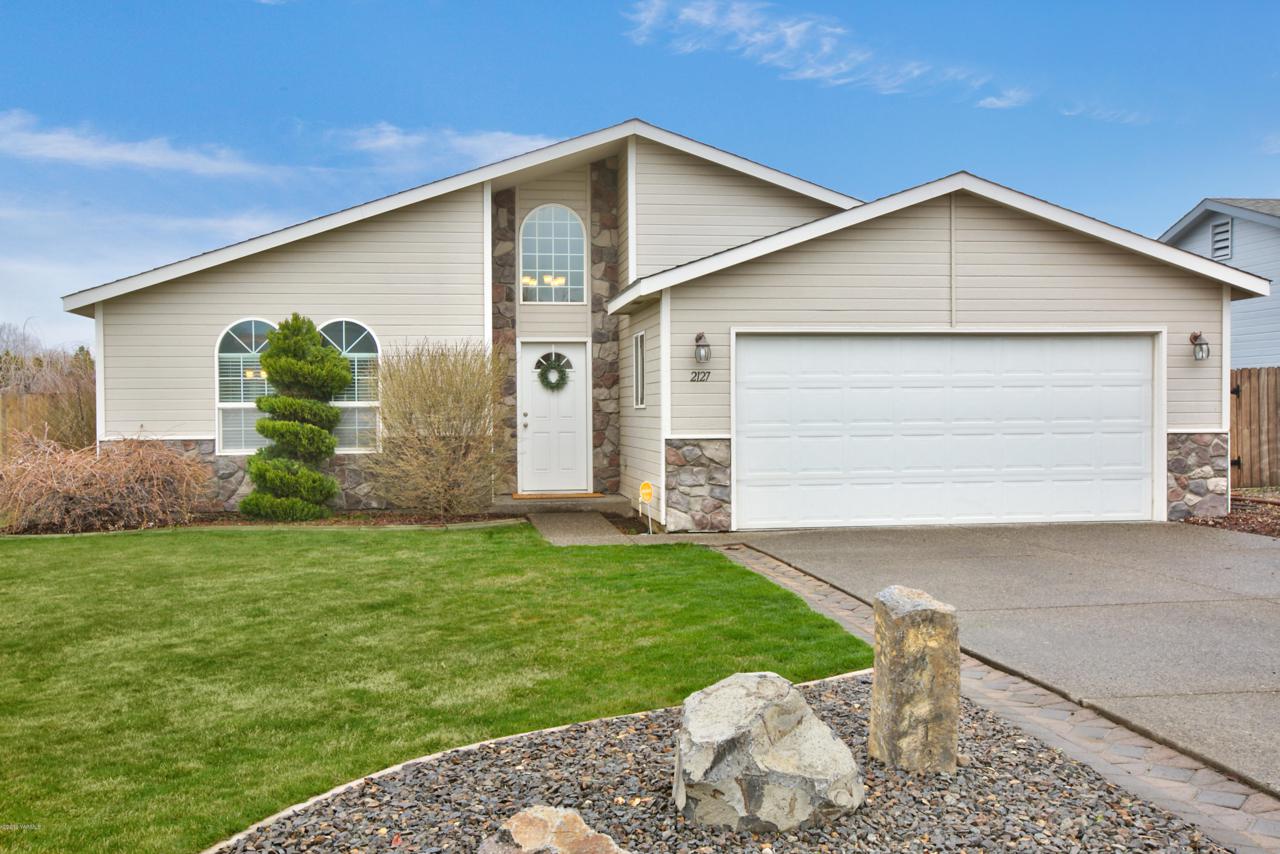 2127 67th Ave - Photo 1