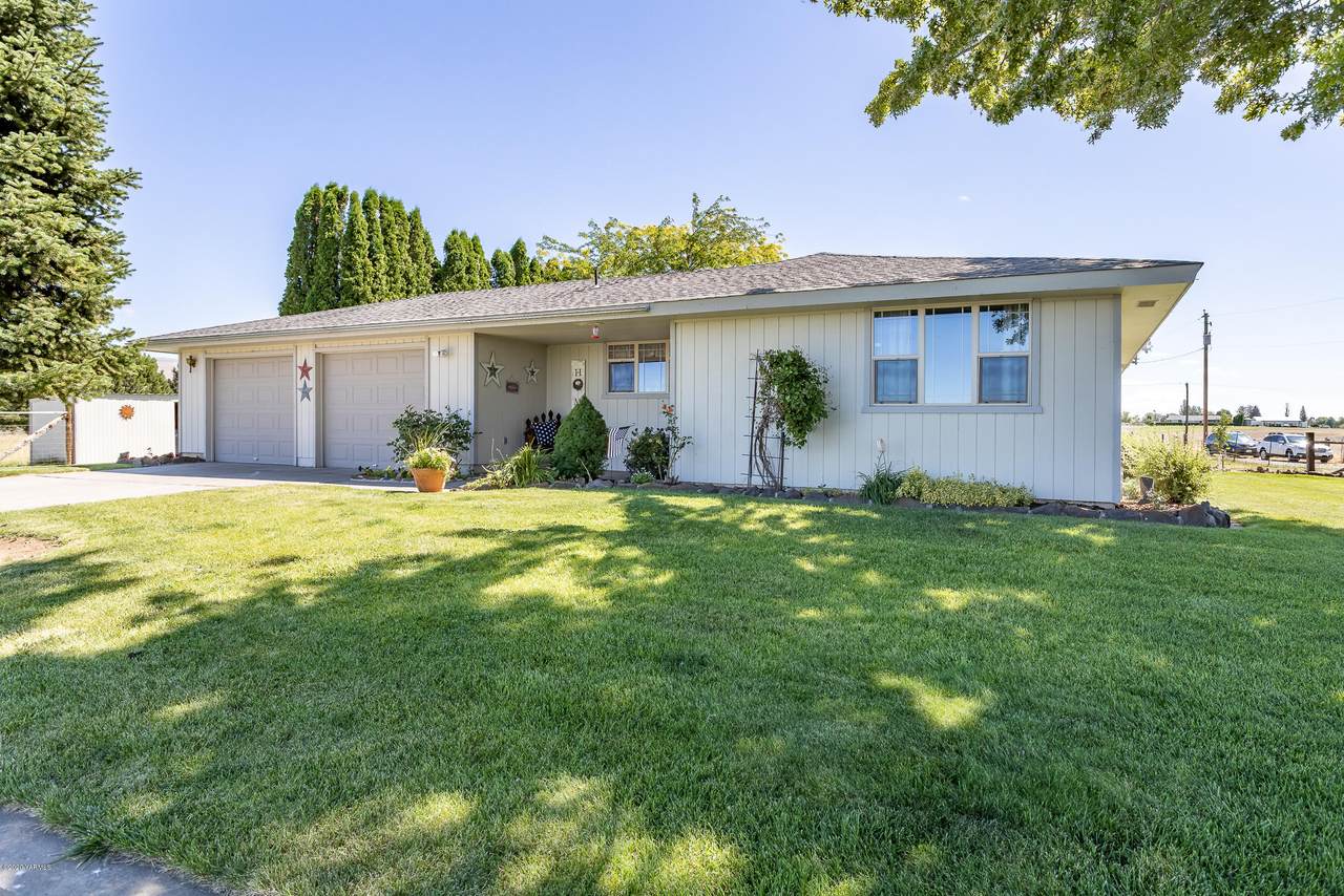 1020 Beane Rd - Photo 1