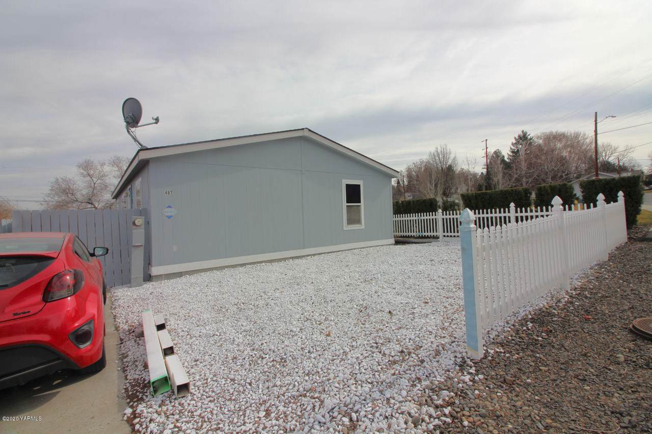 407 24th Ave - Photo 1