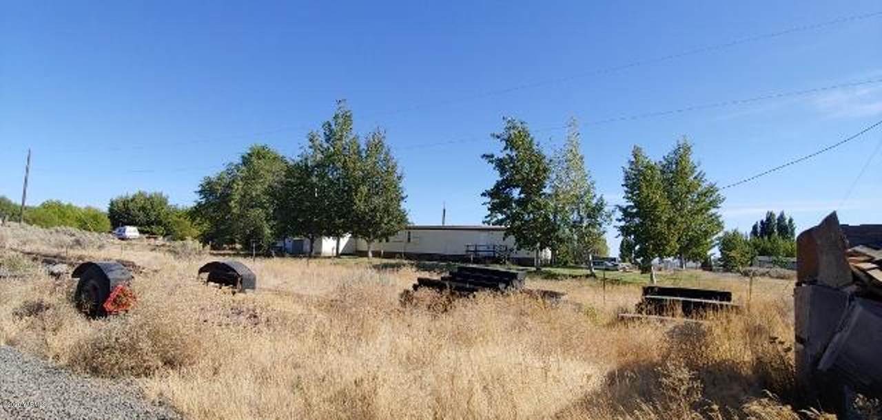 9031 Naches Heights Rd - Photo 1
