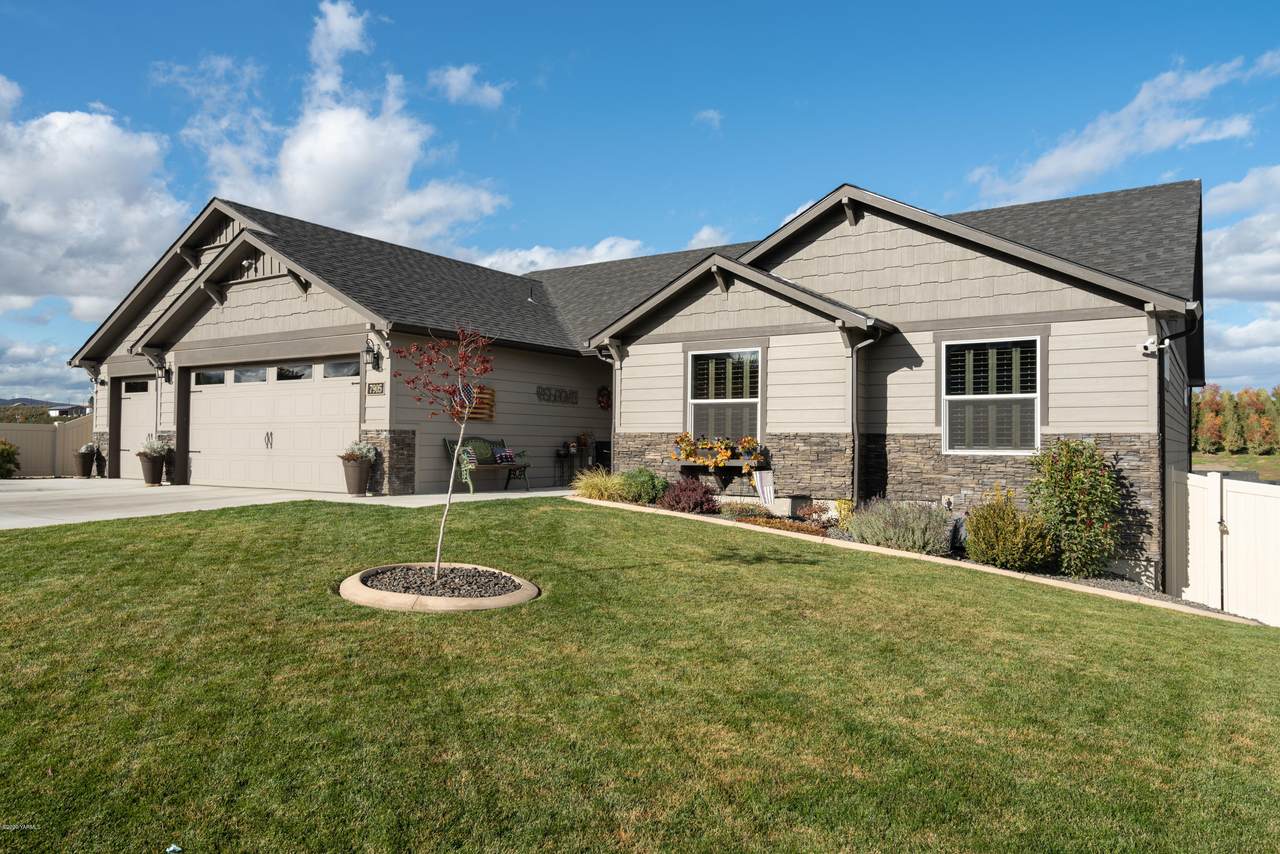 7905 Washington Ave - Photo 1