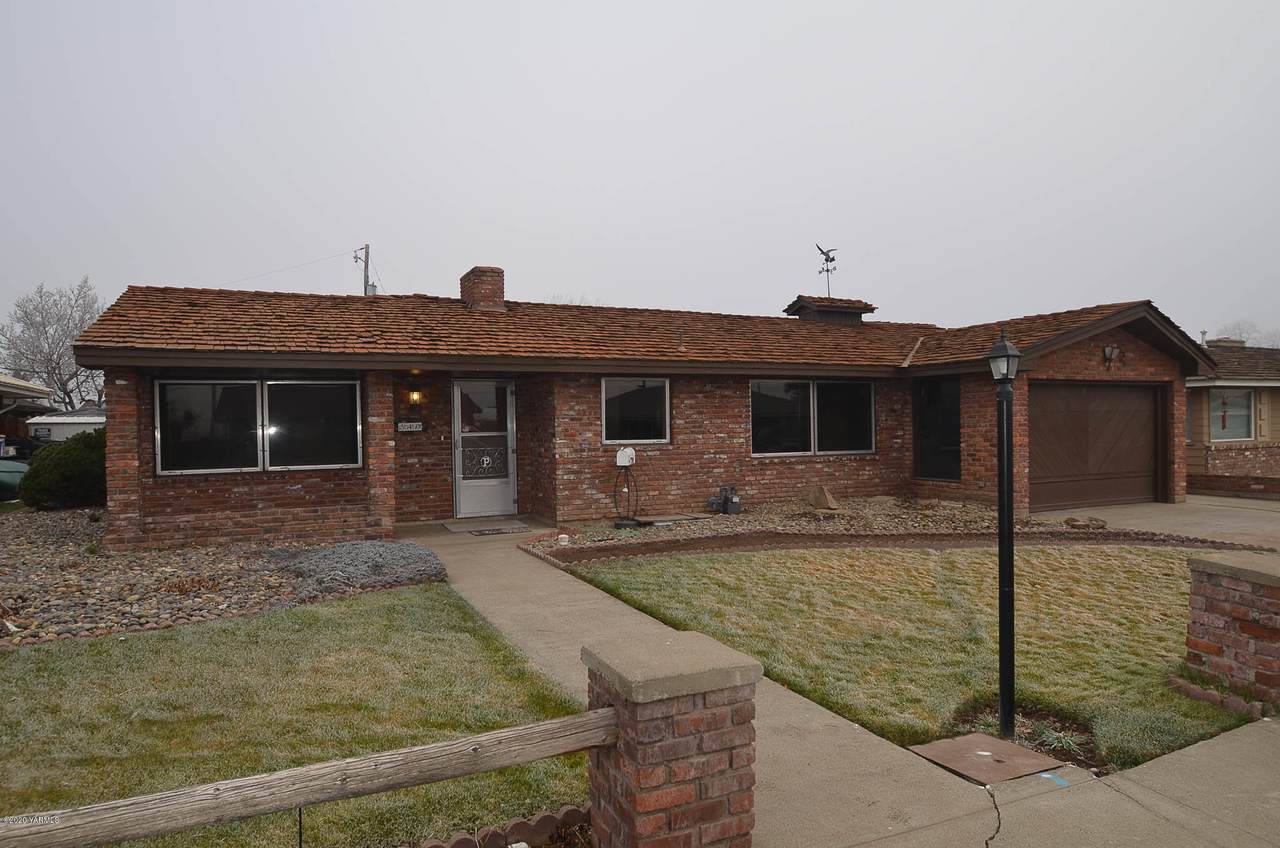 540 Lillie Ln - Photo 1