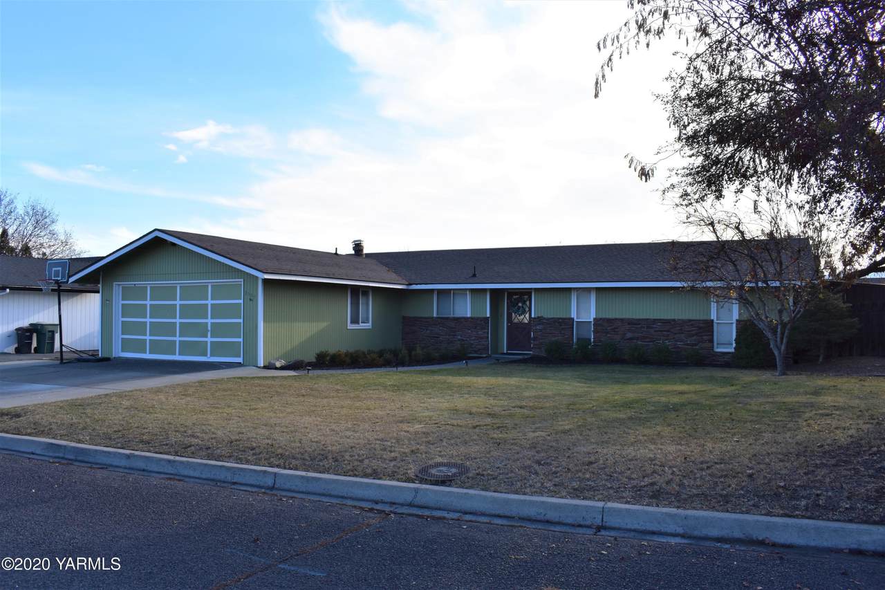 2504 Lila Ave - Photo 1