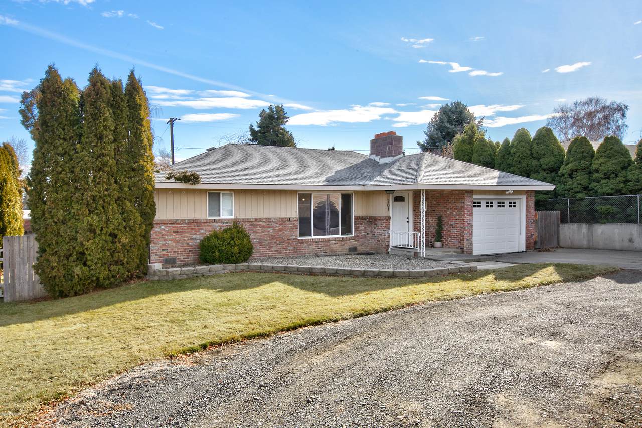 701 48th Ave - Photo 1