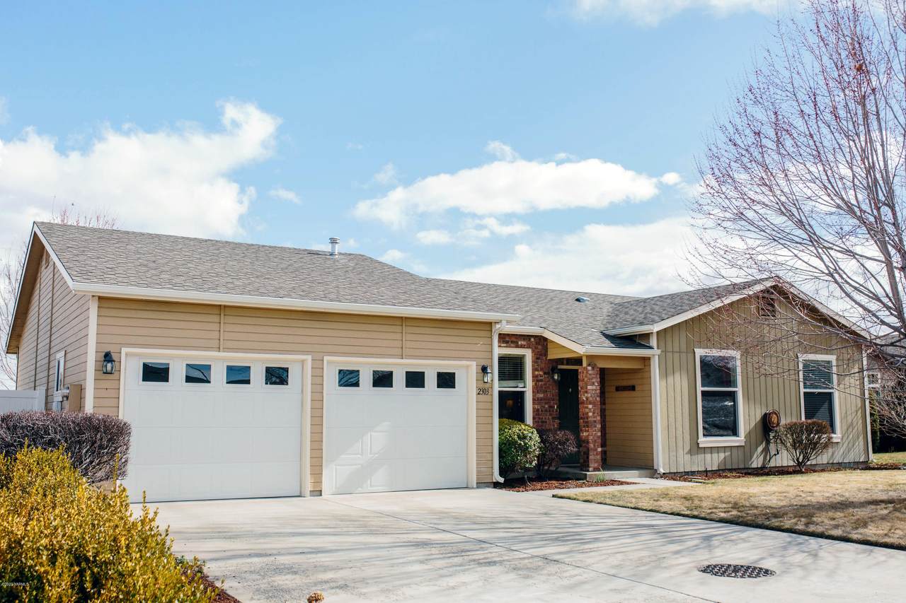 2303 79th Ave - Photo 1