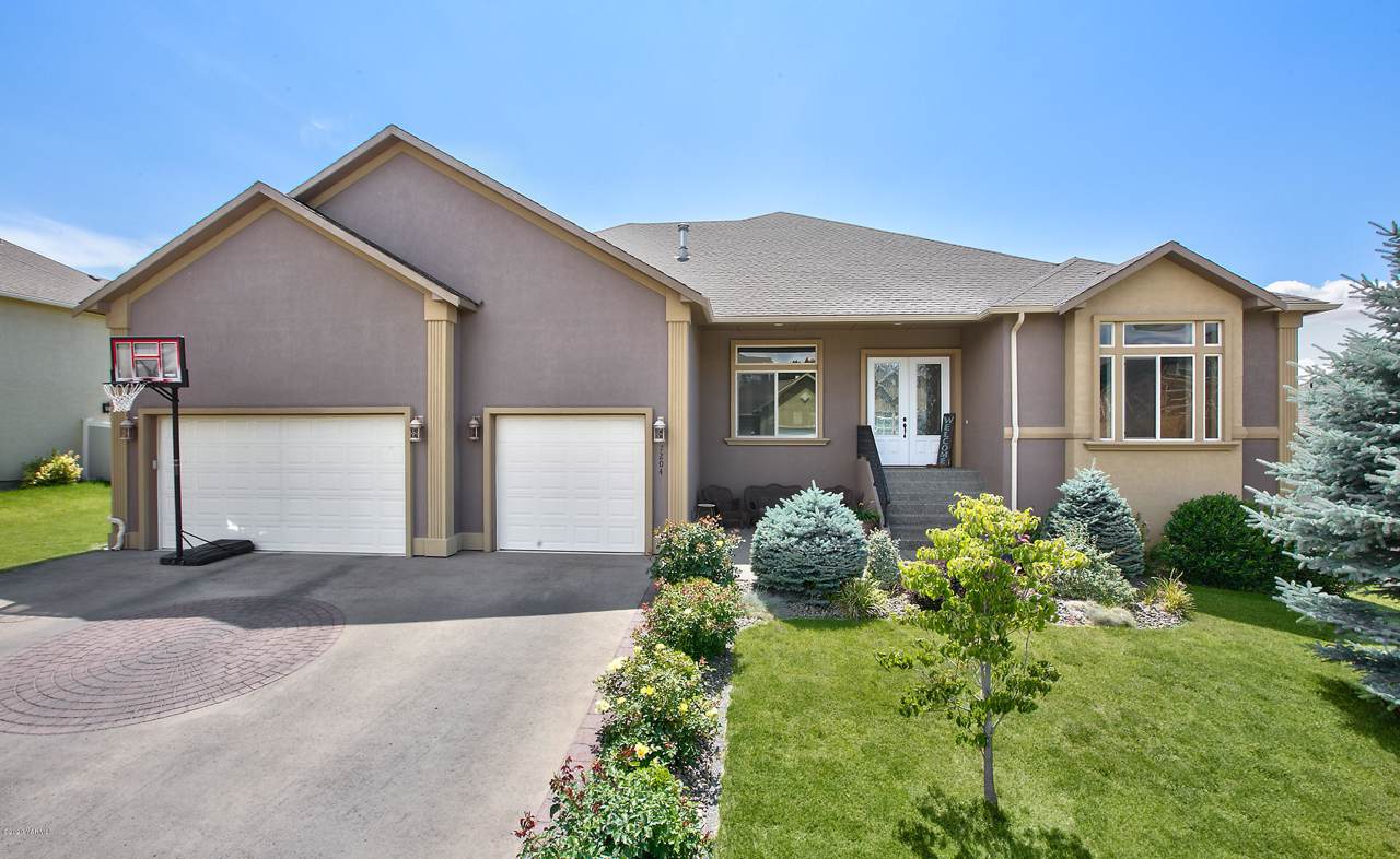 7204 Modesto Way - Photo 1