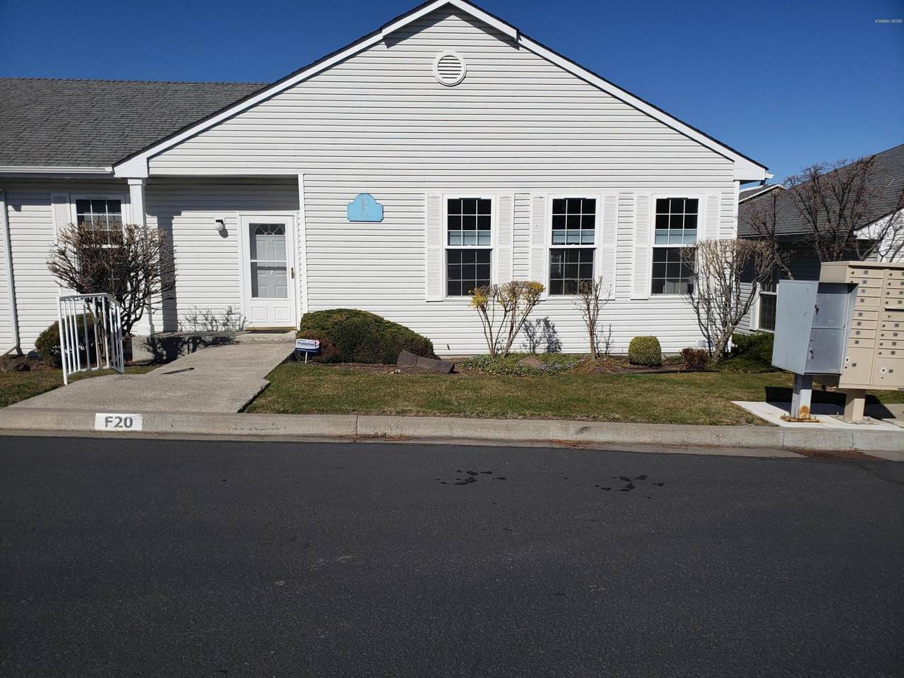 3701 Fairbanks Ave - Photo 1