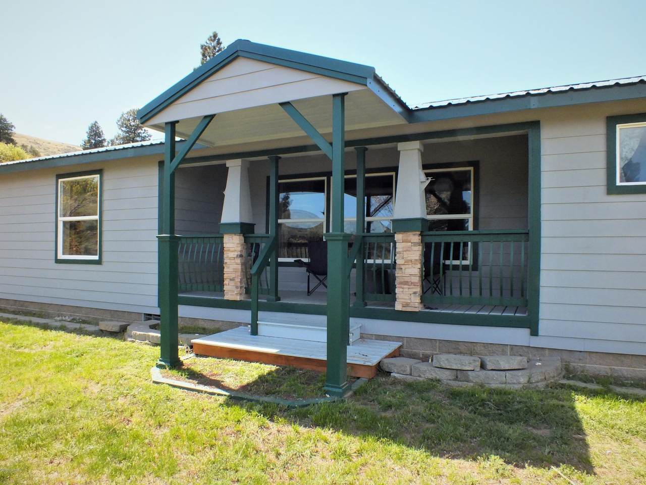 10256 Cowiche Mill Rd - Photo 1 10256 Cowiche Mill Rd - Photo 1