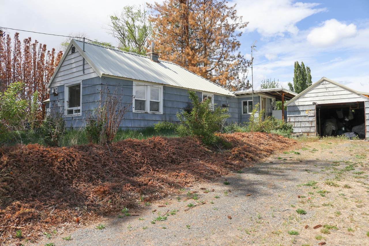 2412 Carlson Rd - Photo 1 2412 Carlson Rd - Photo 1