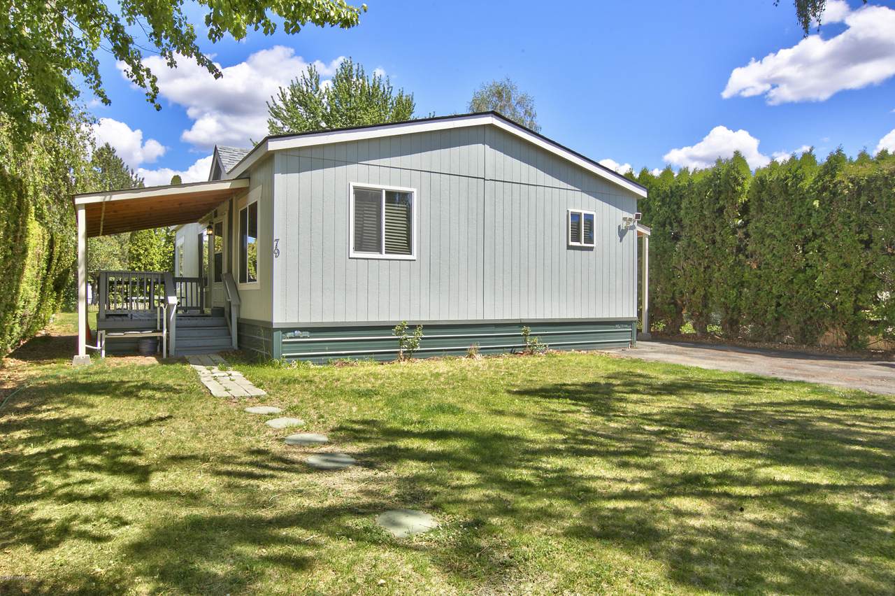 710 State Route 821 Ave - Photo 1