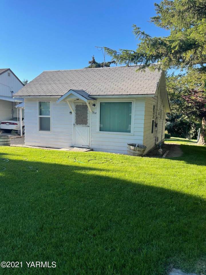 304 Edison Ave - Photo 1