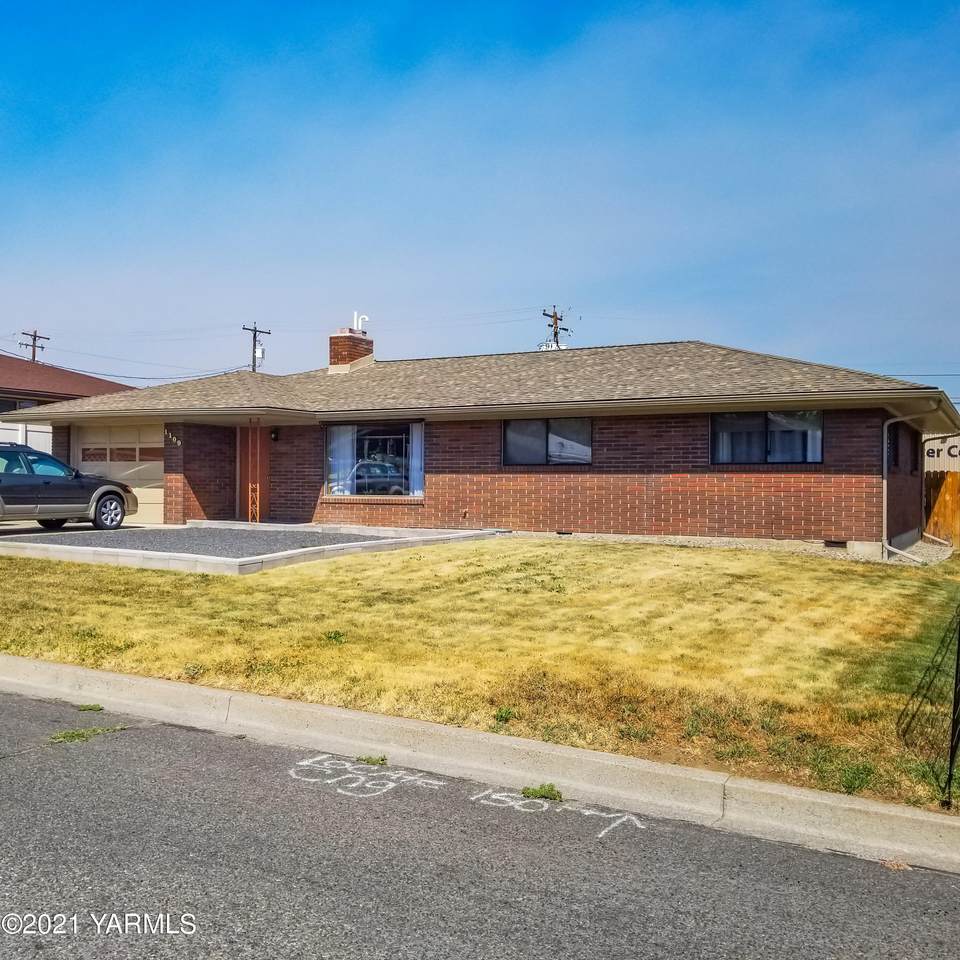 1109 28th Ave - Photo 1