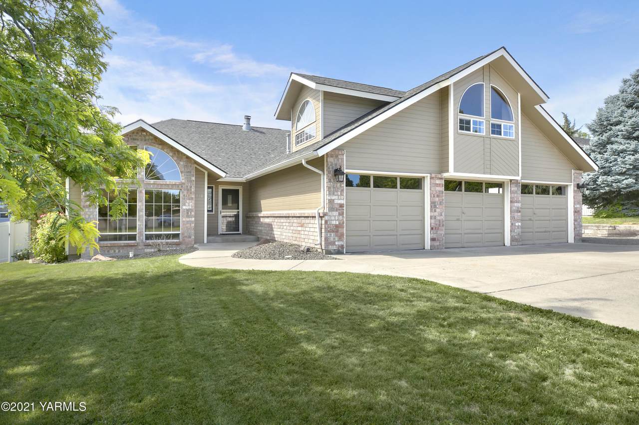 110 Merinda Dr - Photo 1