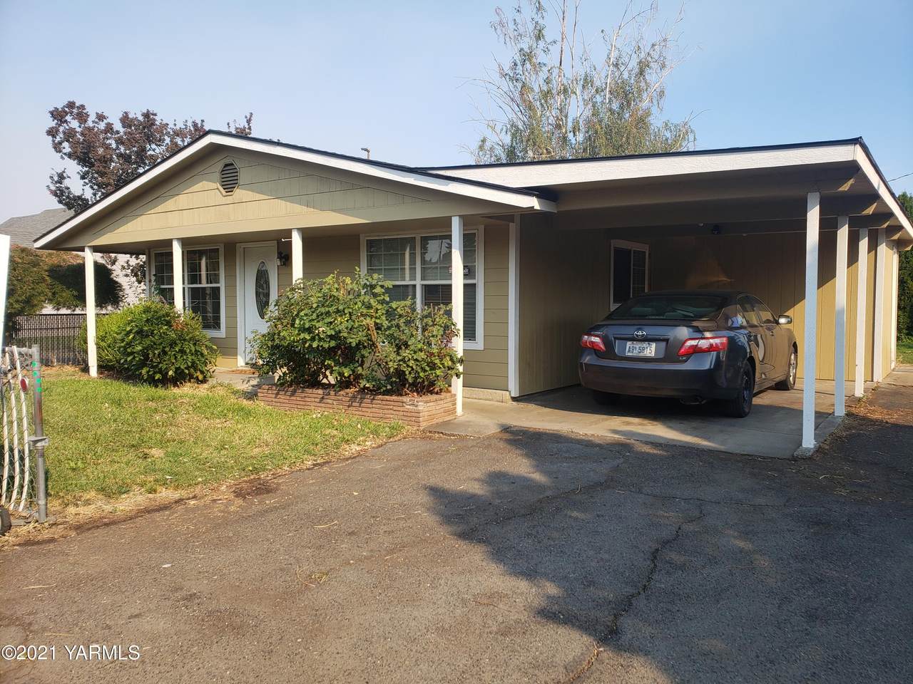 2603 Lincoln Ave - Photo 1