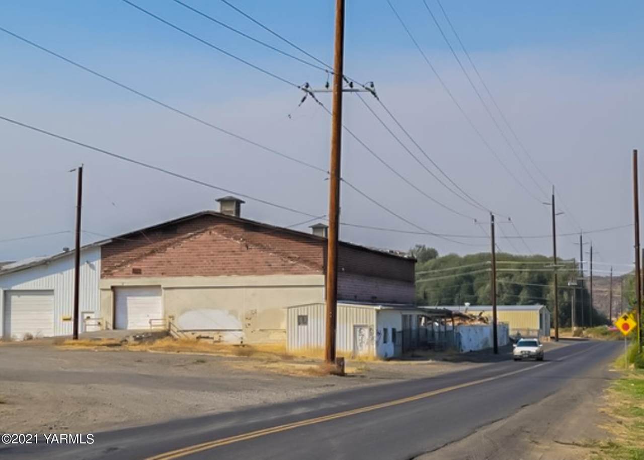 1650 Old Cowiche Rd - Photo 1