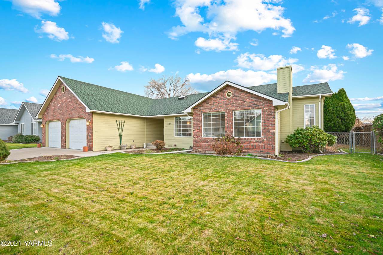 7408 Holly Ln - Photo 1