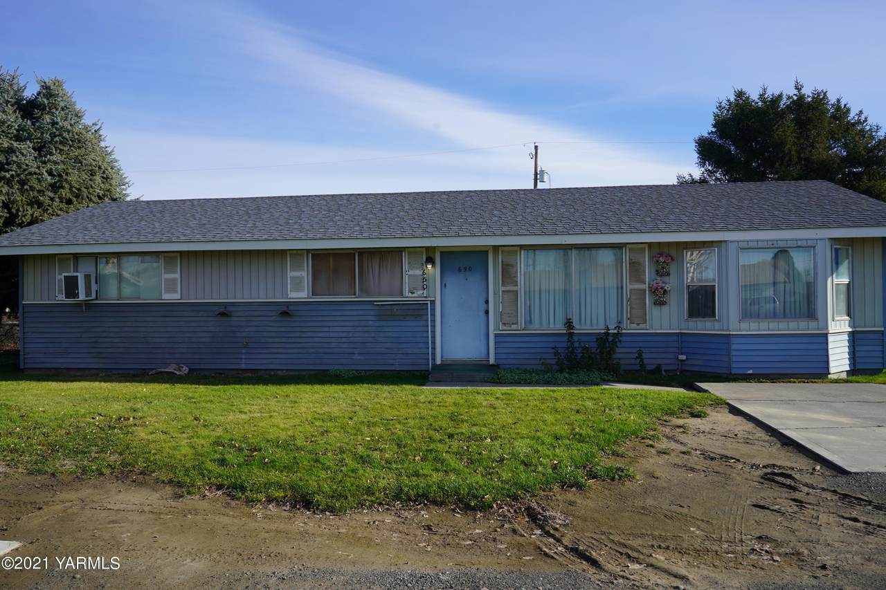 650 4th St - Photo 1
