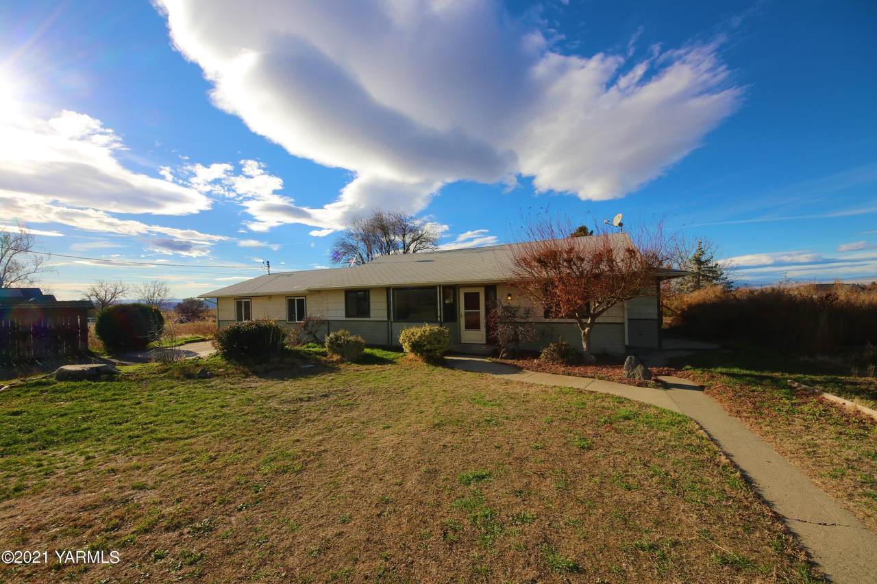 270 Manuel Ln - Photo 1