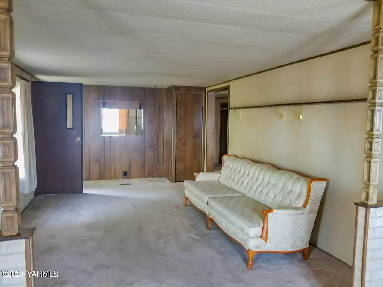 18 Washington Ave - Photo 1