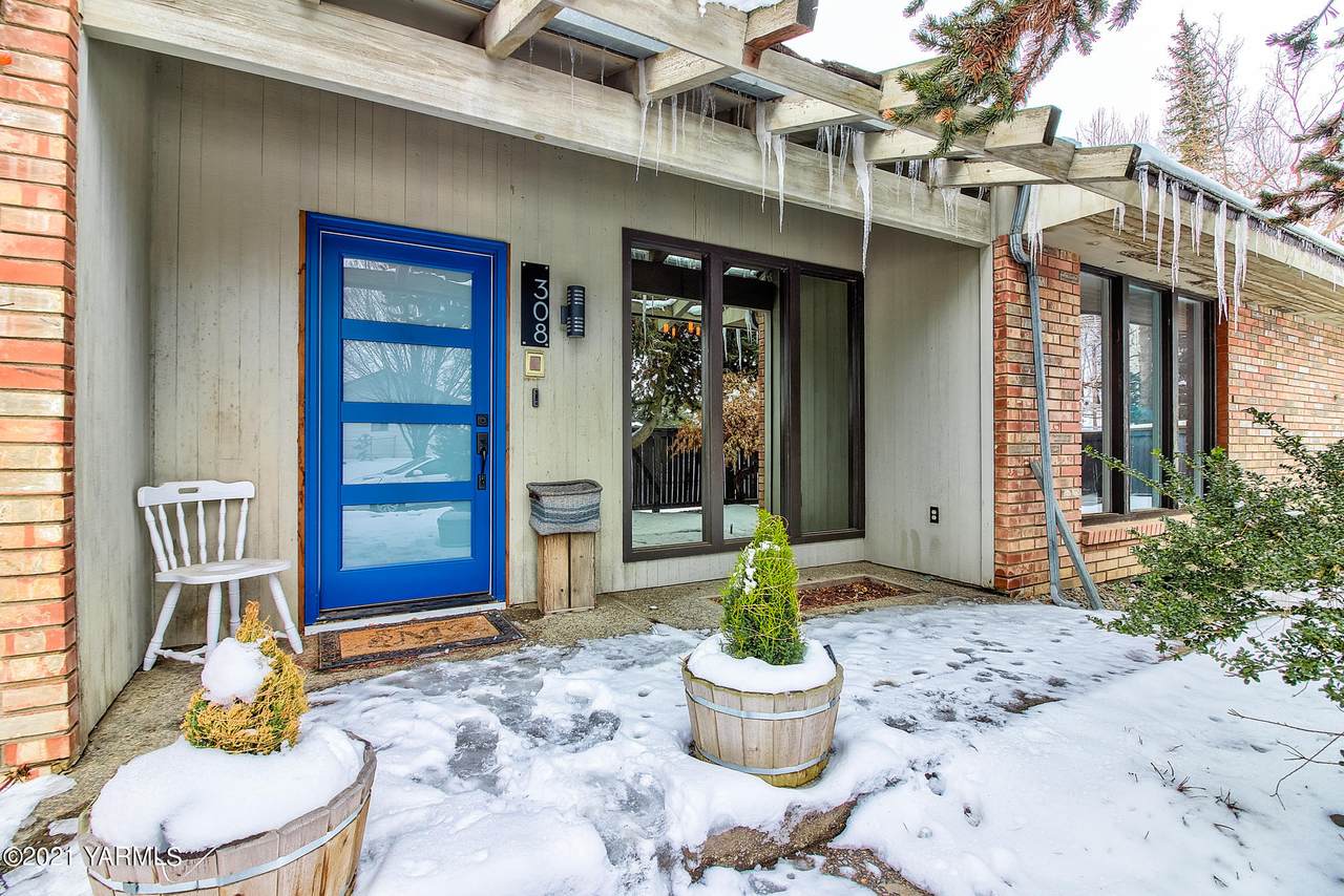 308 Penny Ln - Photo 1