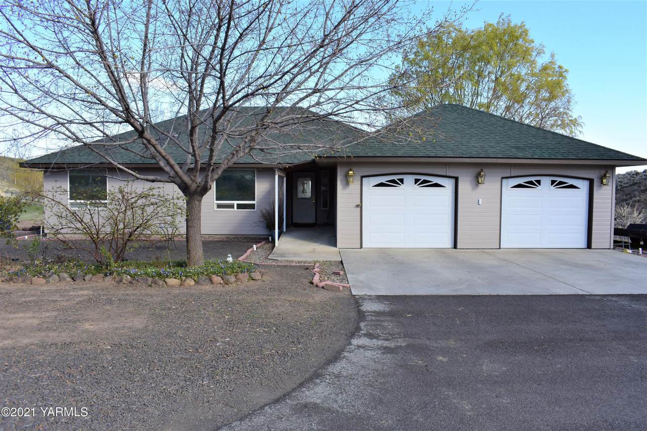 781 Quail Run Dr - Photo 1
