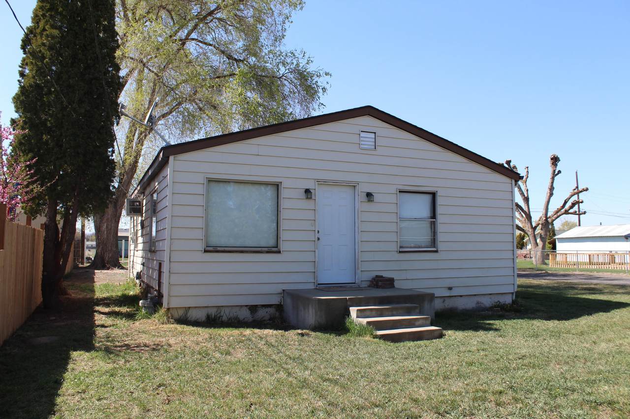2002 Cornell Ave - Photo 1