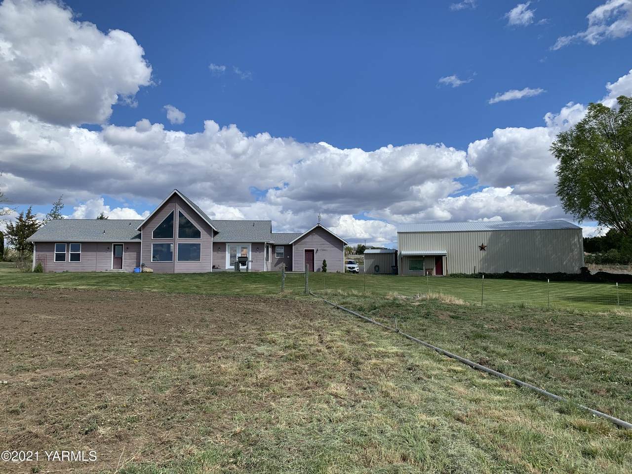 1651 Pomona Rd - Photo 1