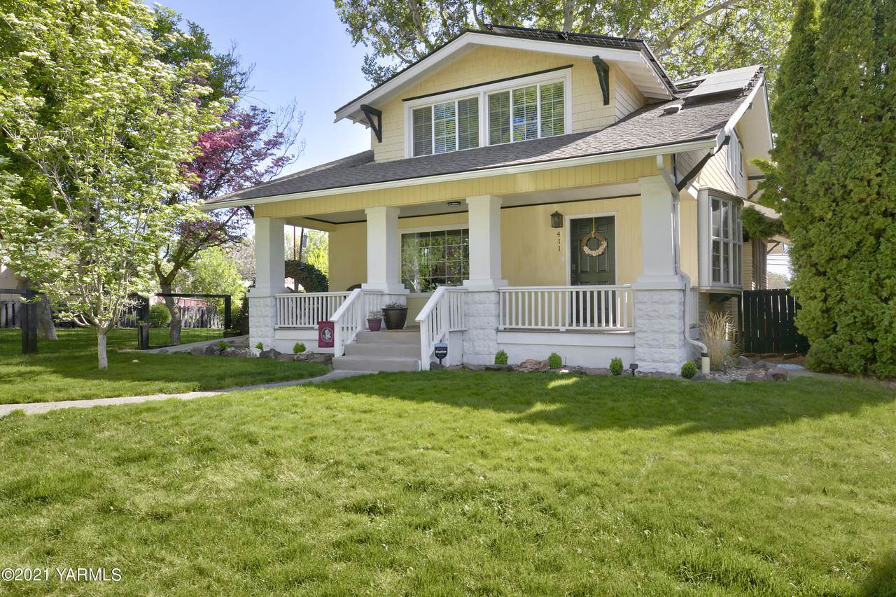 411 17th Ave - Photo 1