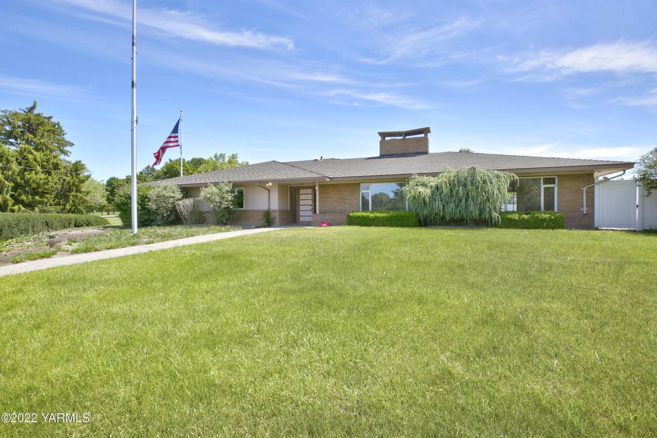 4820 Avalanche Ave - Photo 1
