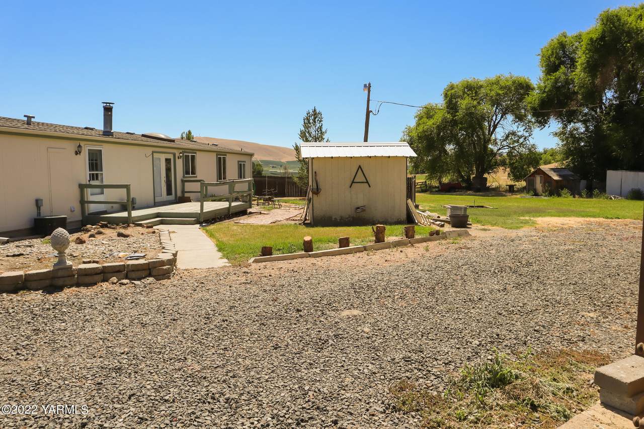 412 Beane Rd - Photo 1