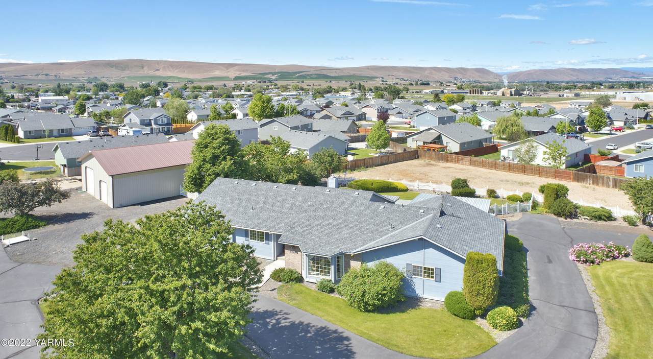 8970 Postma Rd - Photo 1