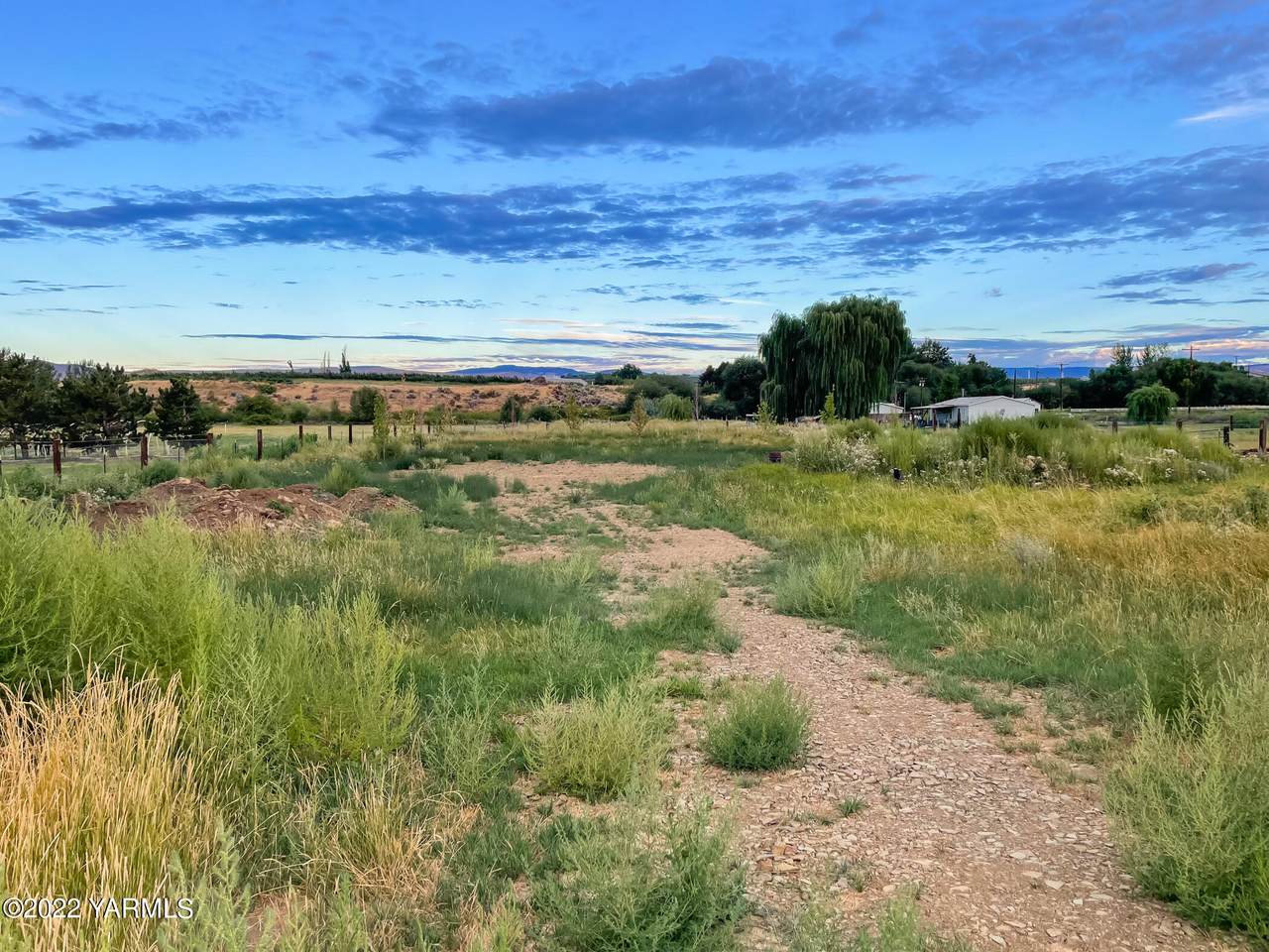 568 Livengood Rd - Photo 1
