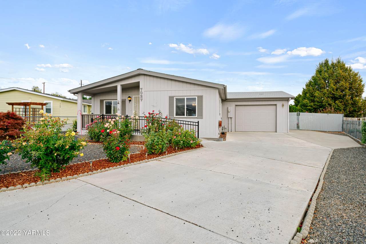 7027 Cottage Way - Photo 1