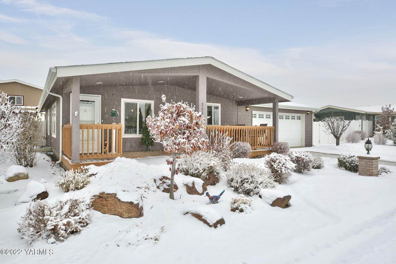 200 Bridle Way - Photo 1