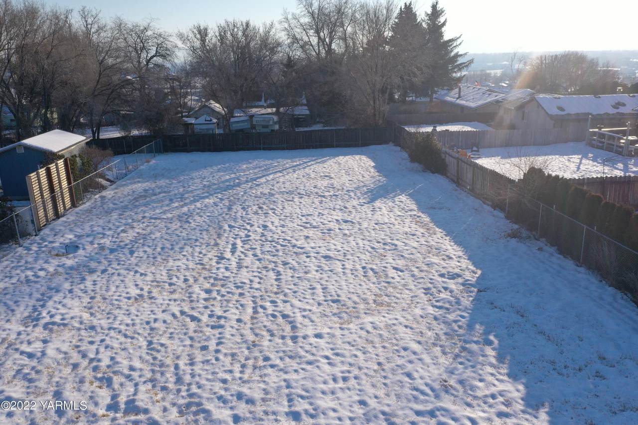 3704 Eastridge Rd - Photo 1