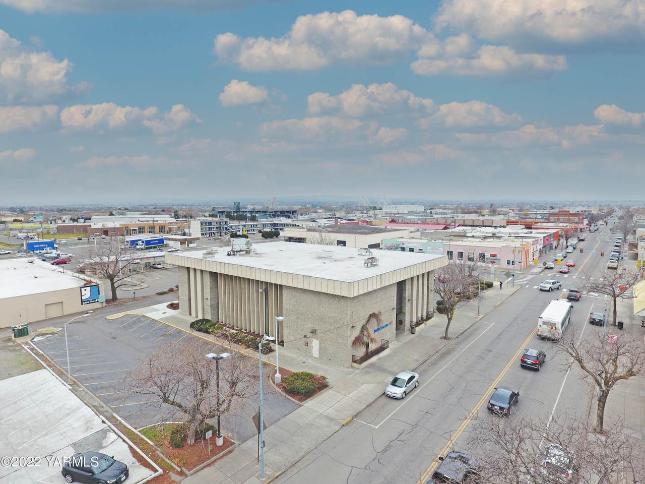 350 Lewis St - Photo 1