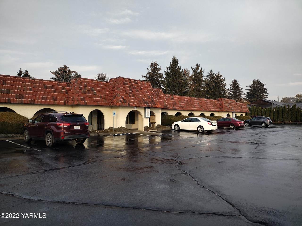 1015 40th Ave - Photo 1