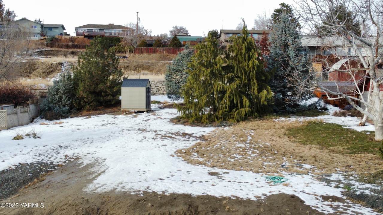 912 Riverside Ave - Photo 1