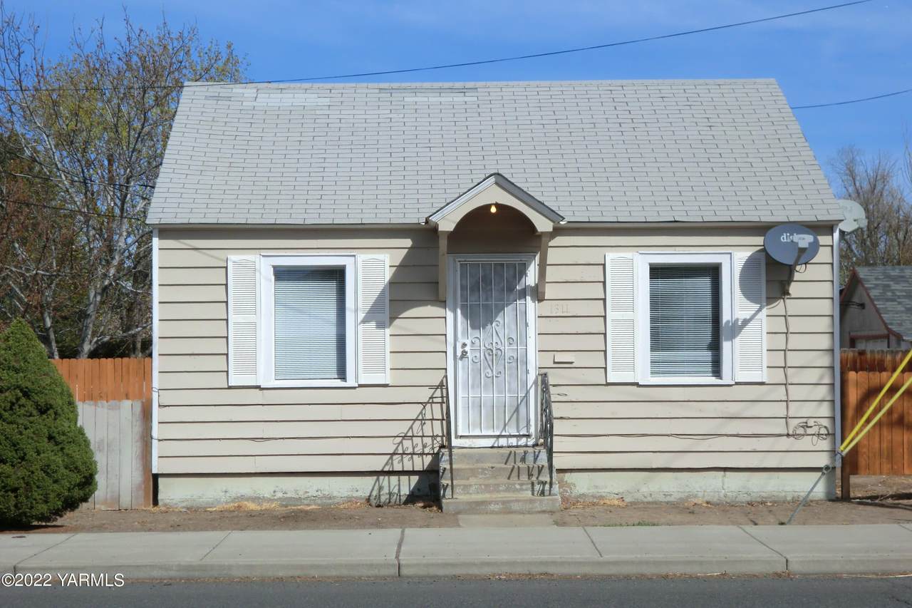 1311 Mead Ave - Photo 1