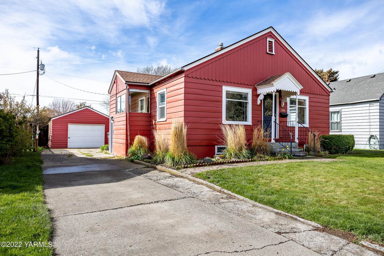 3212 Yakima Ave - Photo 1