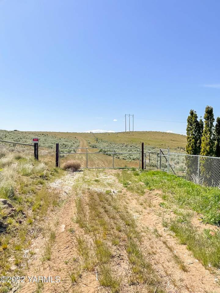 NKA Gibson Rd - Photo 1