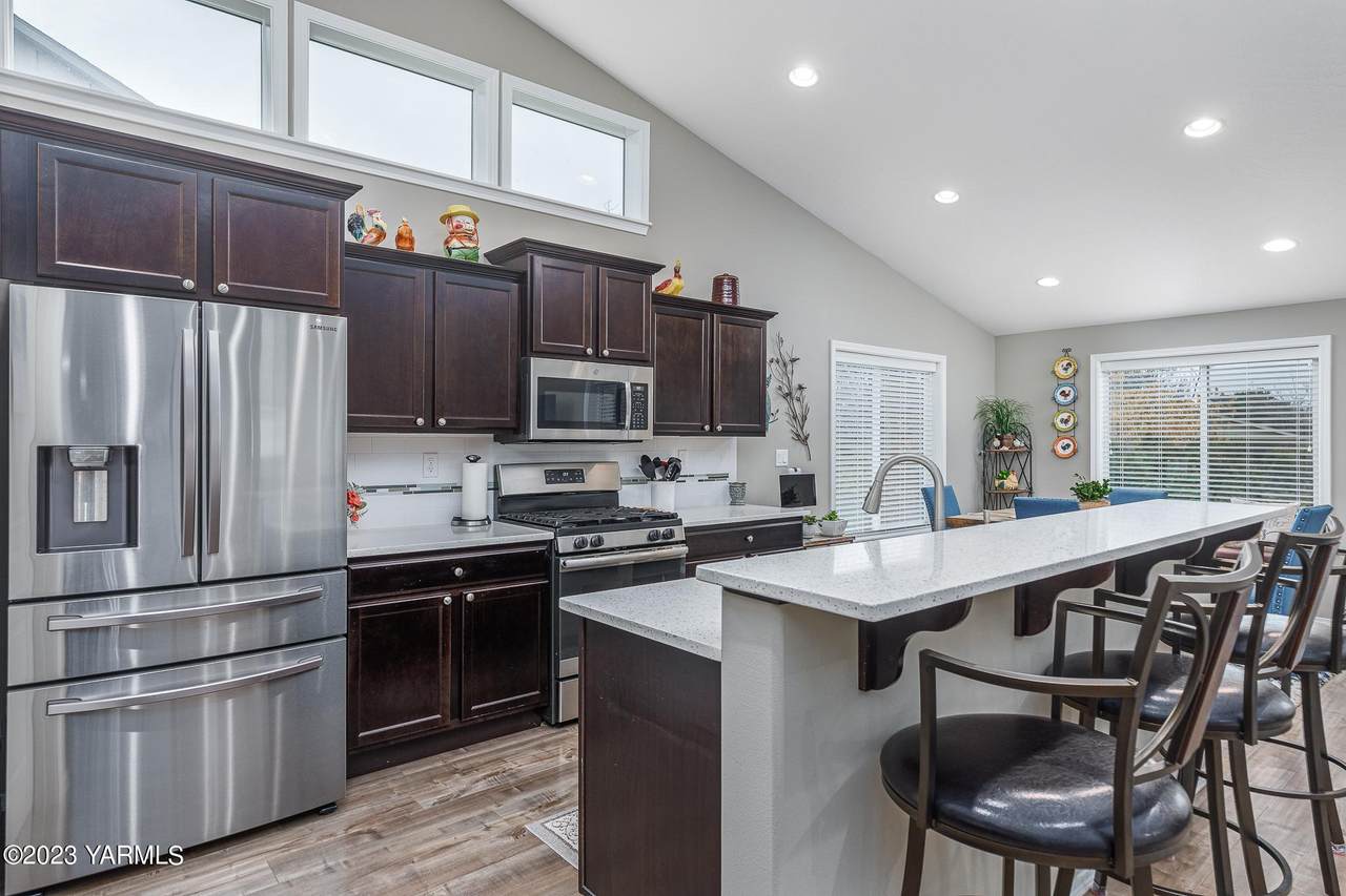 5074 28Th Ave - Photo 1