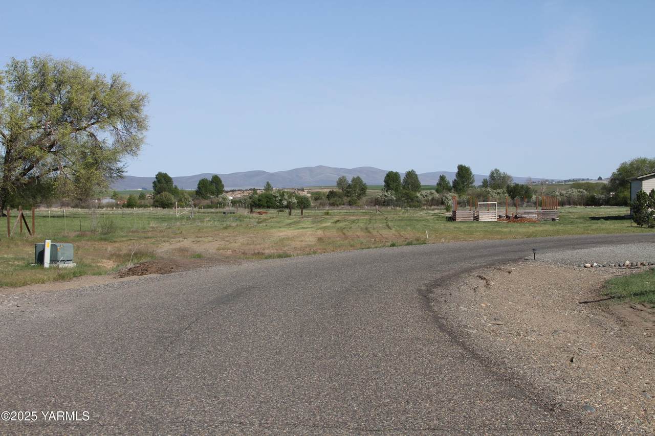 https://bt-photos.global.ssl.fastly.net/yakima/1280_boomver_1_25-1238-2.jpg
