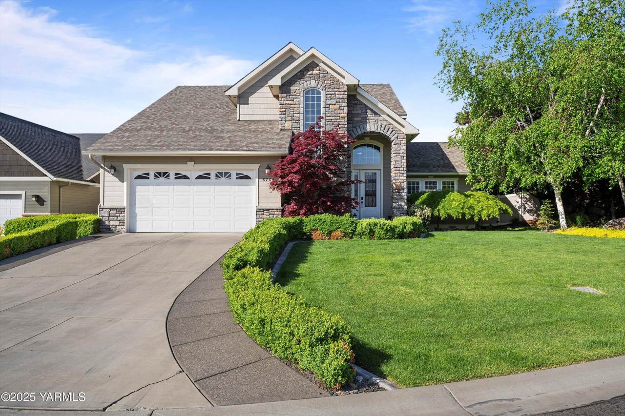 8704 Meadow Ln - Photo 1