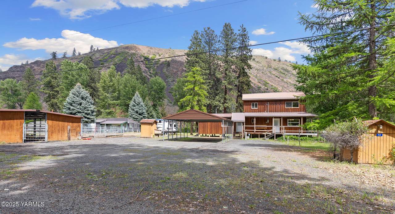51 Deer Meadow Ln - Photo 1
