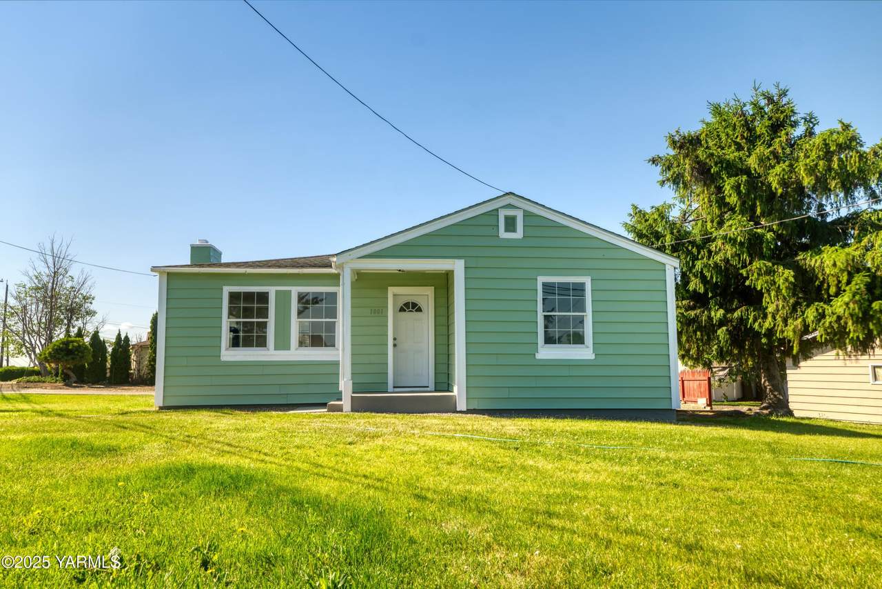 1001 Grandview Ave - Photo 1