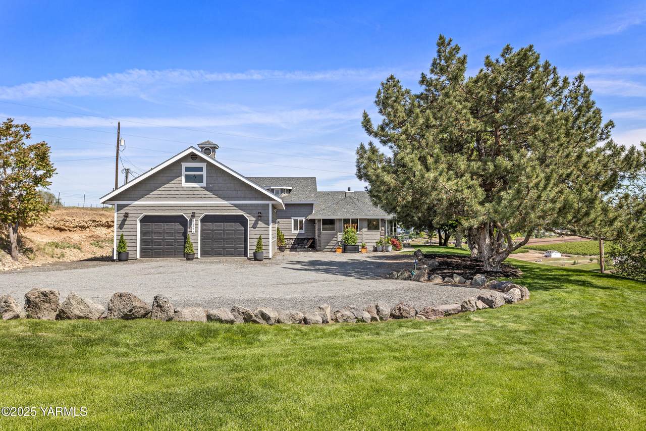 12826 Douglas Rd - Photo 1