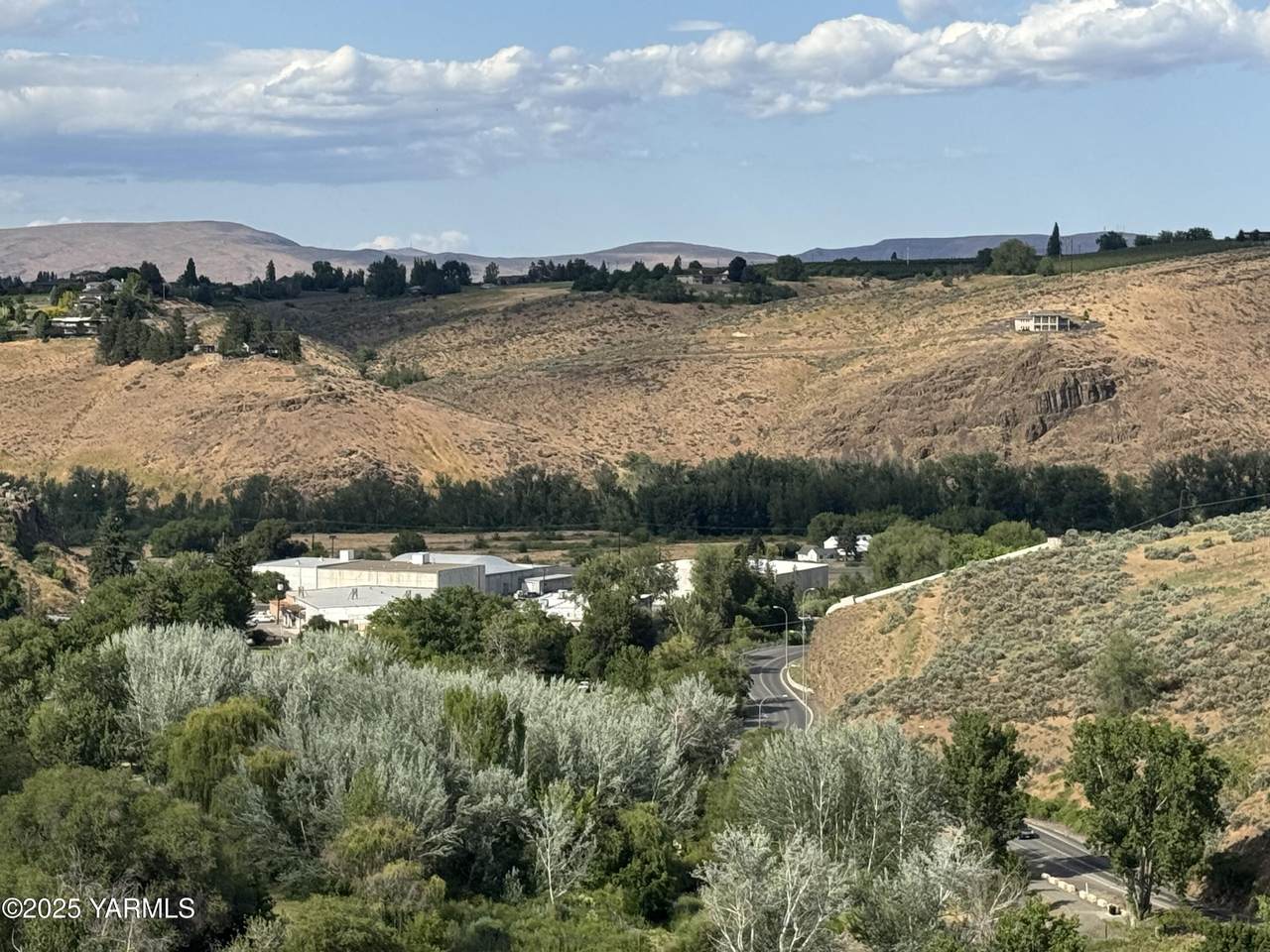 https://bt-photos.global.ssl.fastly.net/yakima/1280_boomver_1_25-1538-2.jpg